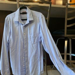 UNTUCKit long sleeve with pocket